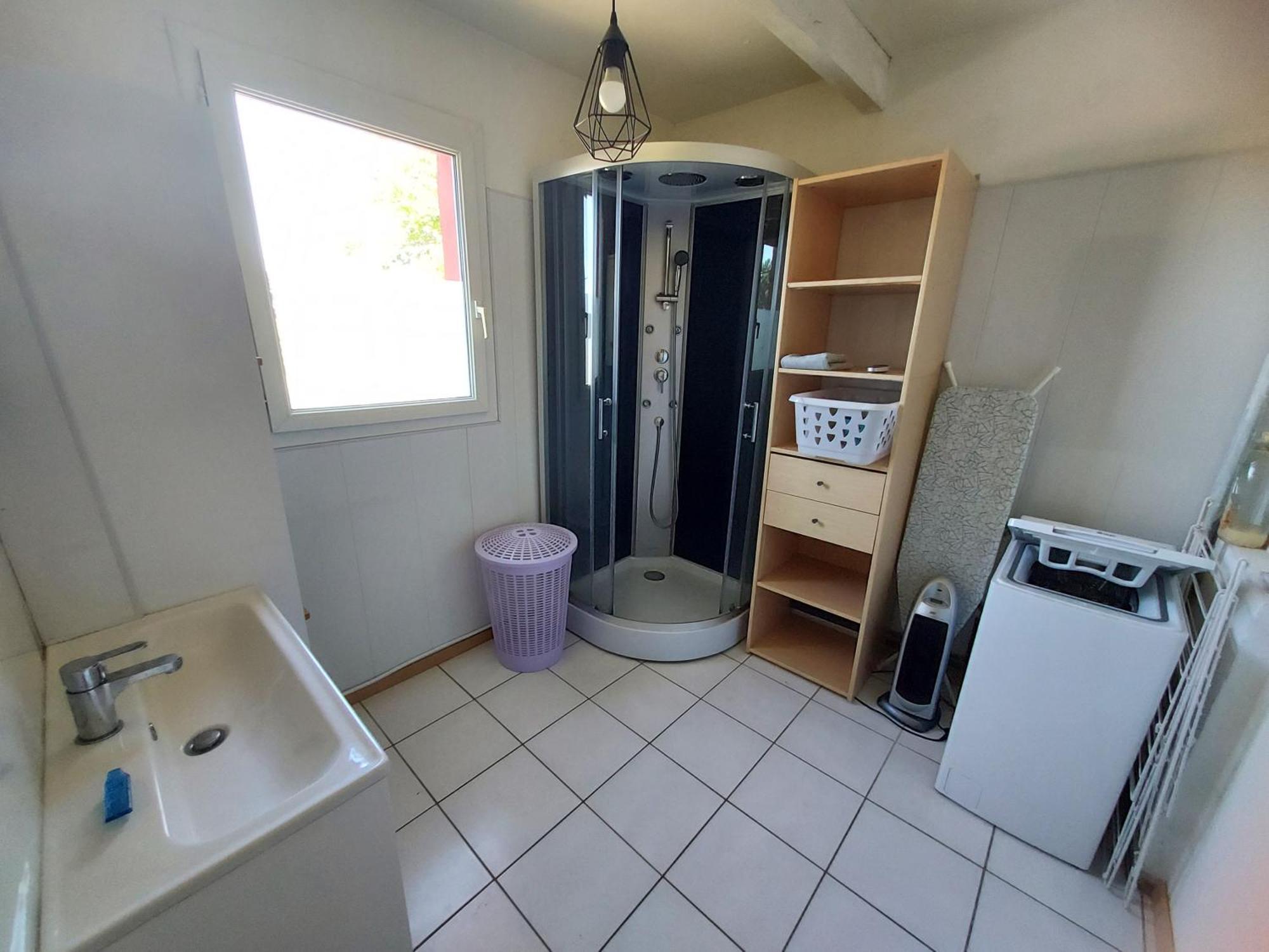 Le Barcares Logement Climatise Pour 6 Personnes, Draps Et Serviettes Non Fournis Air-Conditioned Accommodation For 6 People, Sheets And Towels Not Provided Alojamiento Con Aire Acondicionado Para 6 Personas, Sabanas Y Toallas No Incluidas Экстерьер фото